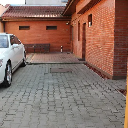 City Inn Residence Апартаменты *